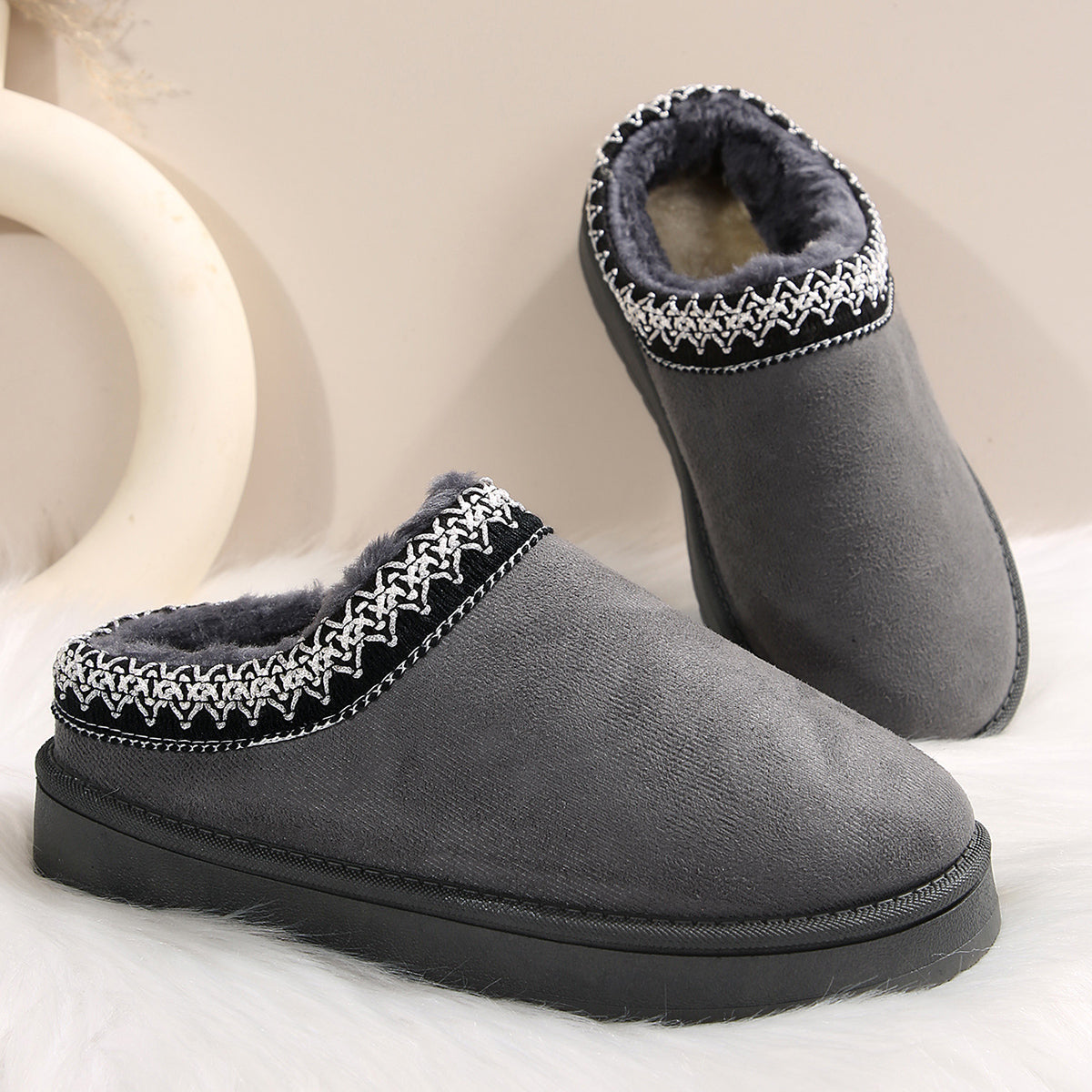 🌸🎉 Trendy Must-Have! Only a Few Left! ✨🥿💫Women's Everyday Fleece Lined Comfortable Thick-soled Non-slip Slippers Shoes