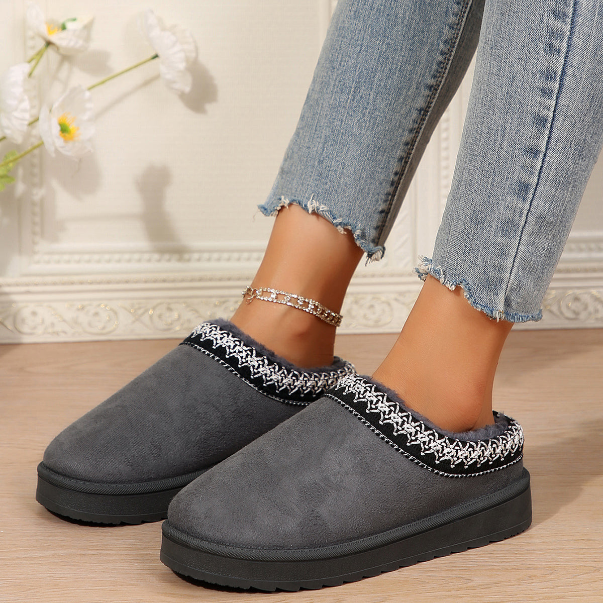 🌸🎉 Trendy Must-Have! Only a Few Left! ✨🥿💫Women's Everyday Fleece Lined Comfortable Thick-soled Non-slip Slippers Shoes